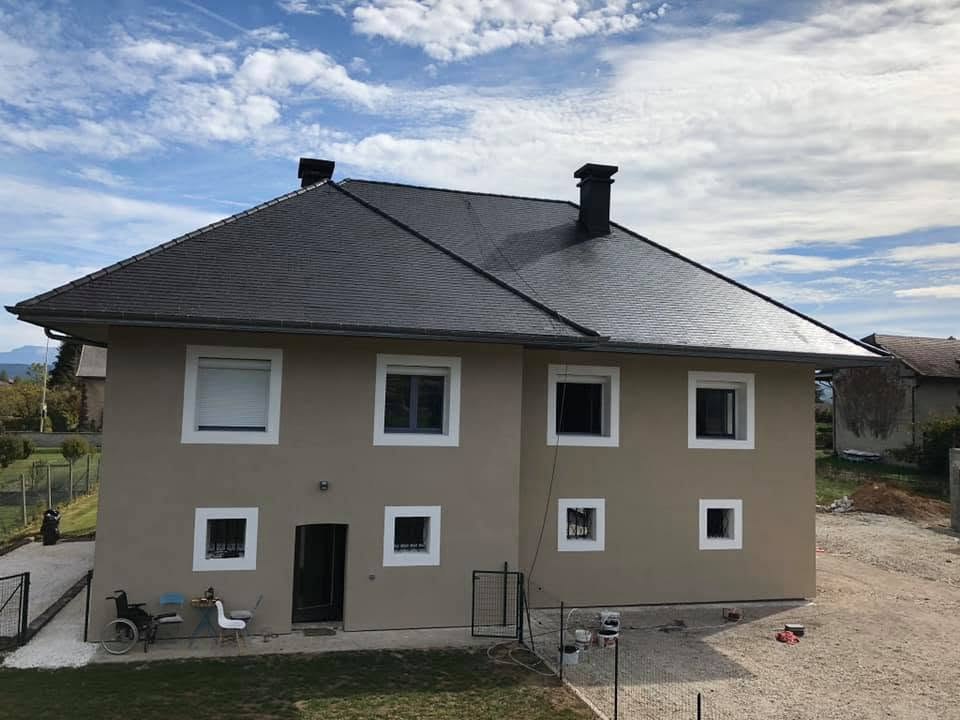 Facade renovee par l'artisan peintre REY PEINTURE